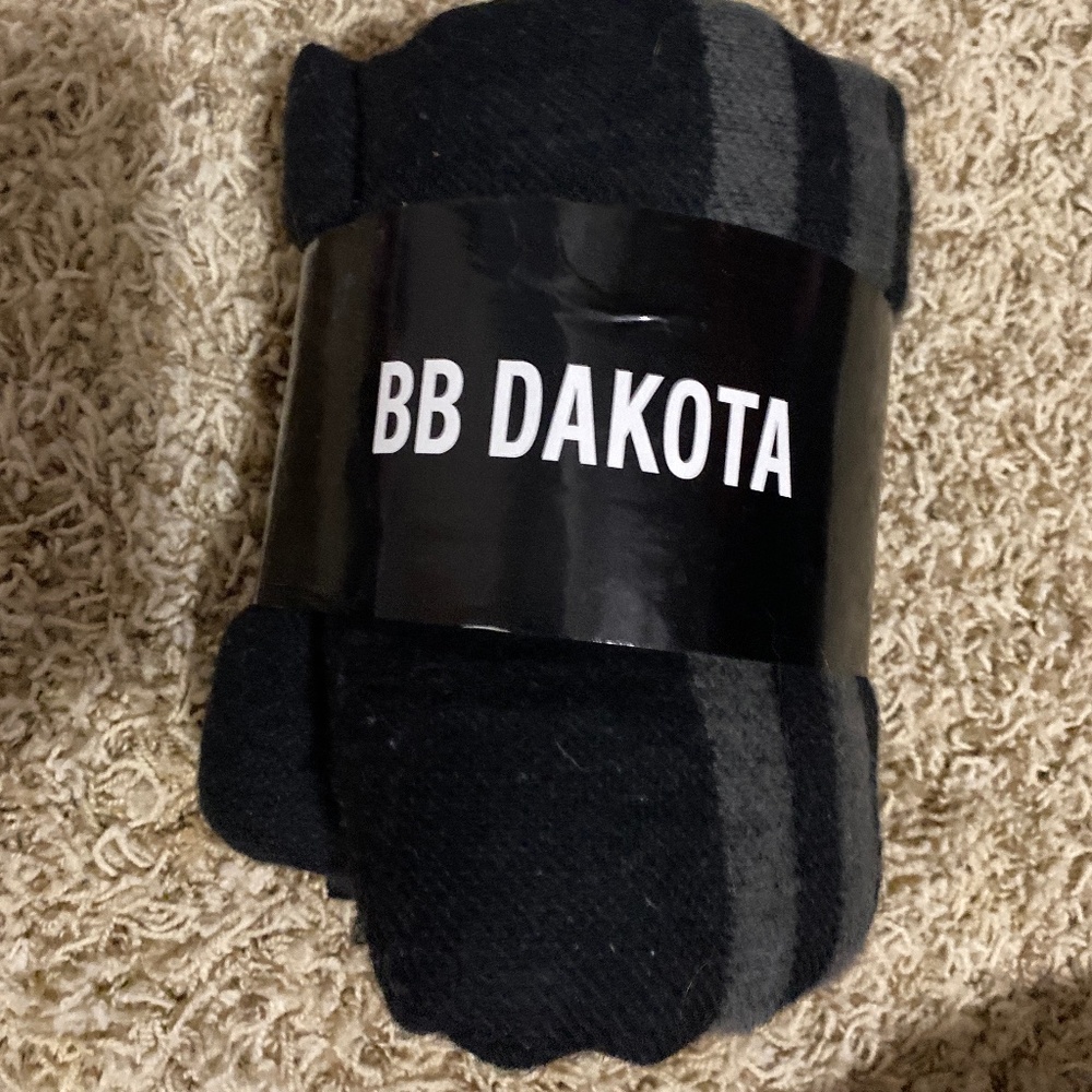 BB Dakota Poncho